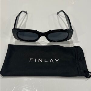 FINLAY Kendall Sunglasses - Black/Grey Lenses